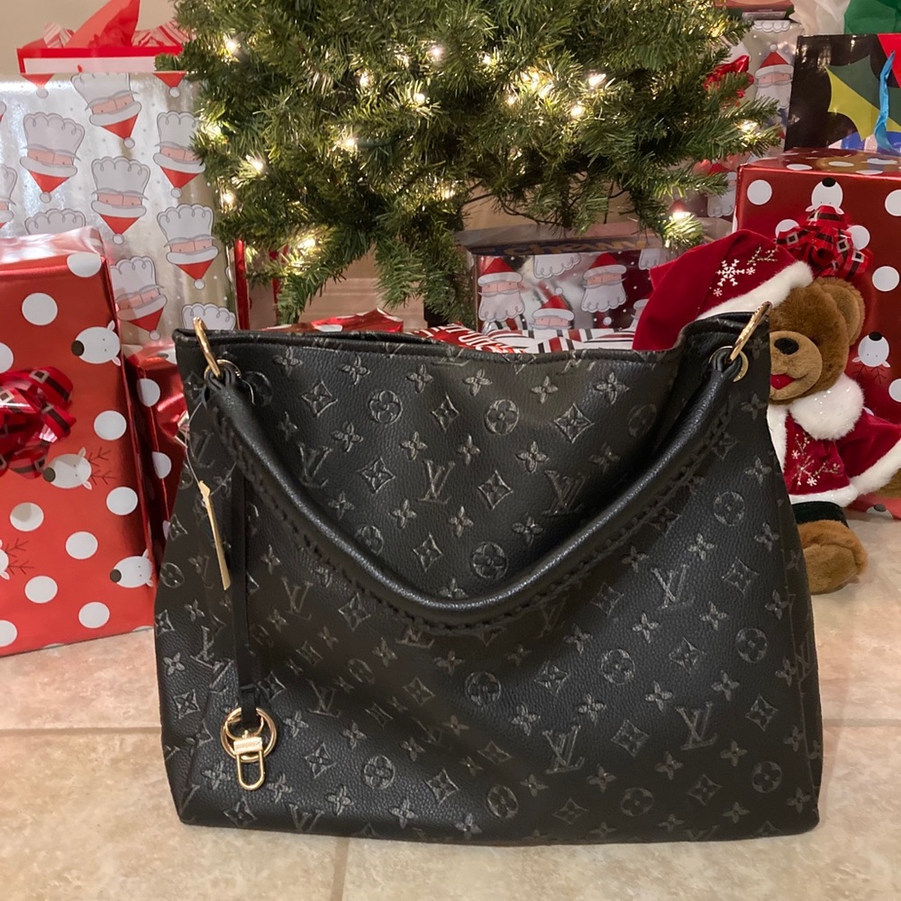 Handbag
